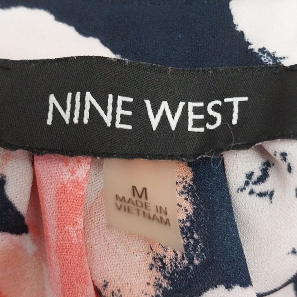Nwot Nine West Floral Top - Picture 5 of 6